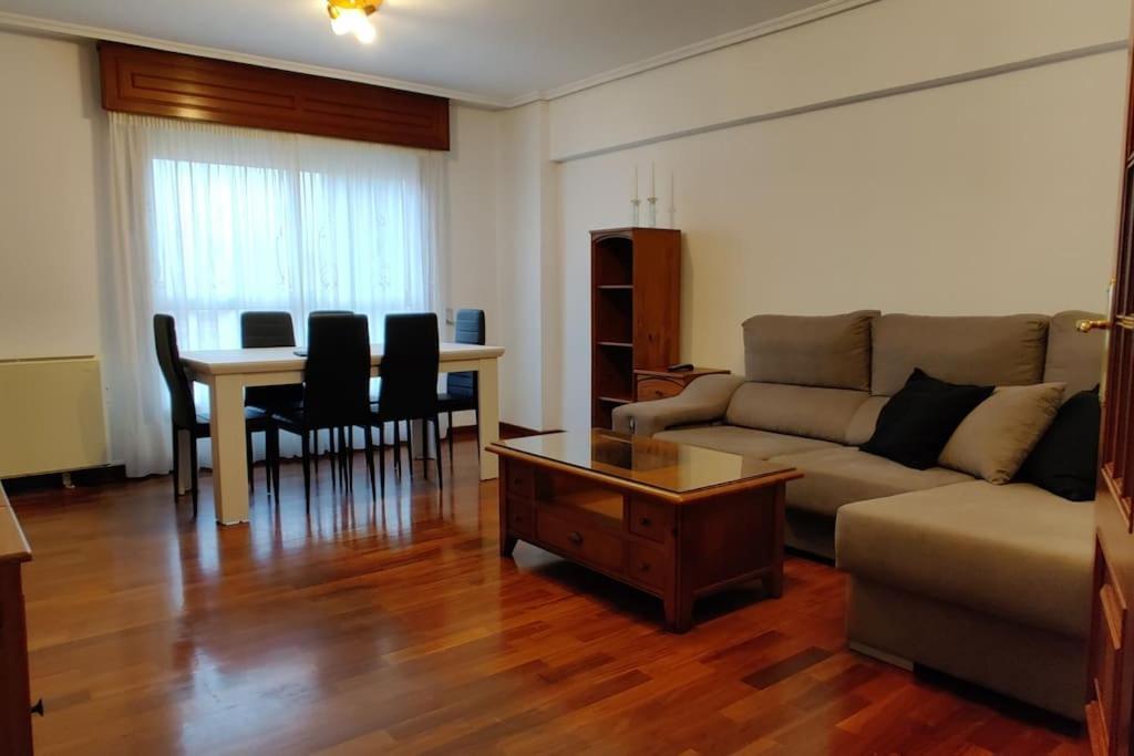 Acogedor Apartamento En Pontedeume Екстериор снимка